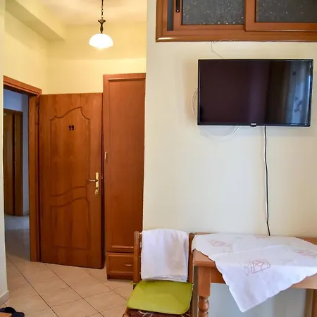 Geraldo Apartment Gjirokaster